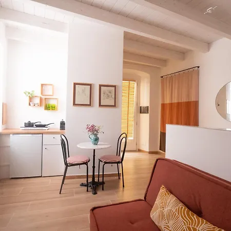 Casa Tina * Carloforte (Isola di San Pietro)